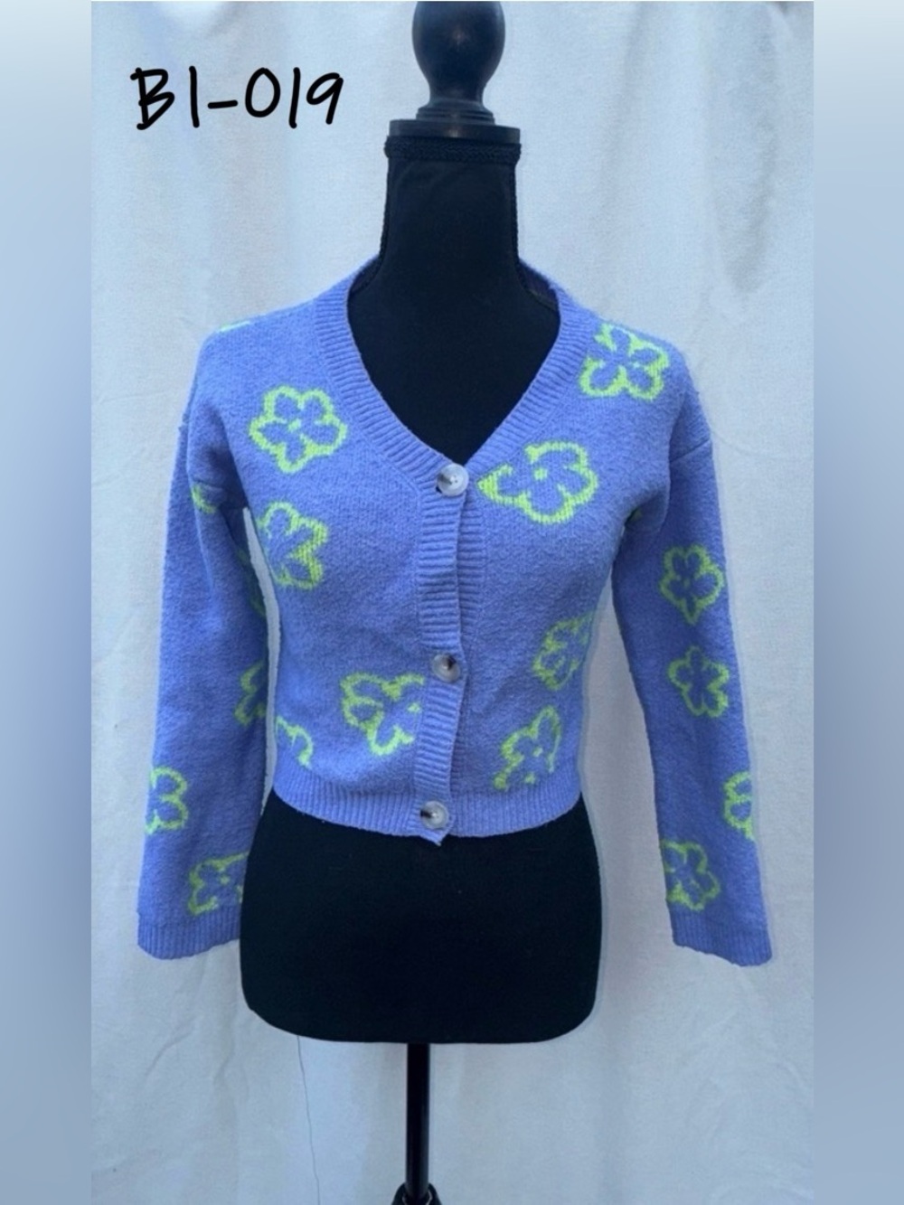 Art Class Long Sleeve Button Up Cardigan Sweater Purple Floral Girls Size Large